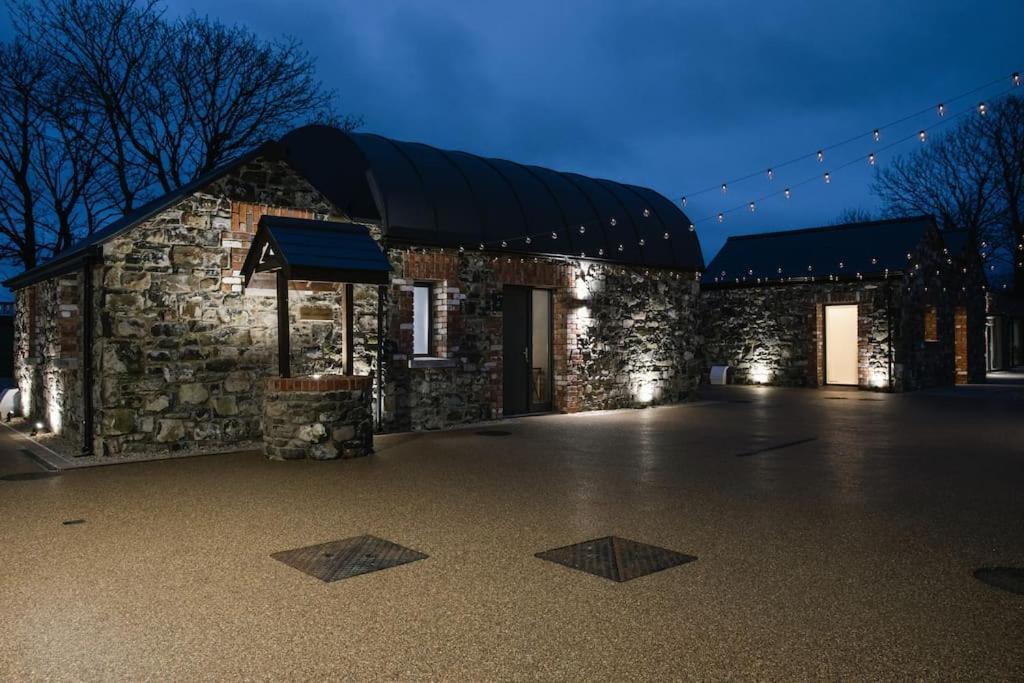 The Barn At Corrstown Village ポートラッシュ エクステリア 写真